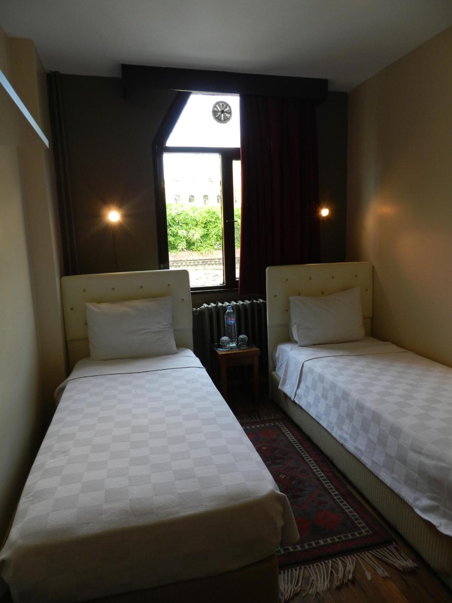 Berk Guest House - Grandma'S House อิสตันบูล ห้อง รูปภาพ