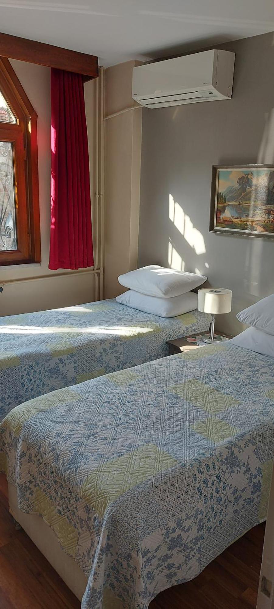 Berk Guest House - Grandma'S House อิสตันบูล ภายนอก รูปภาพ
